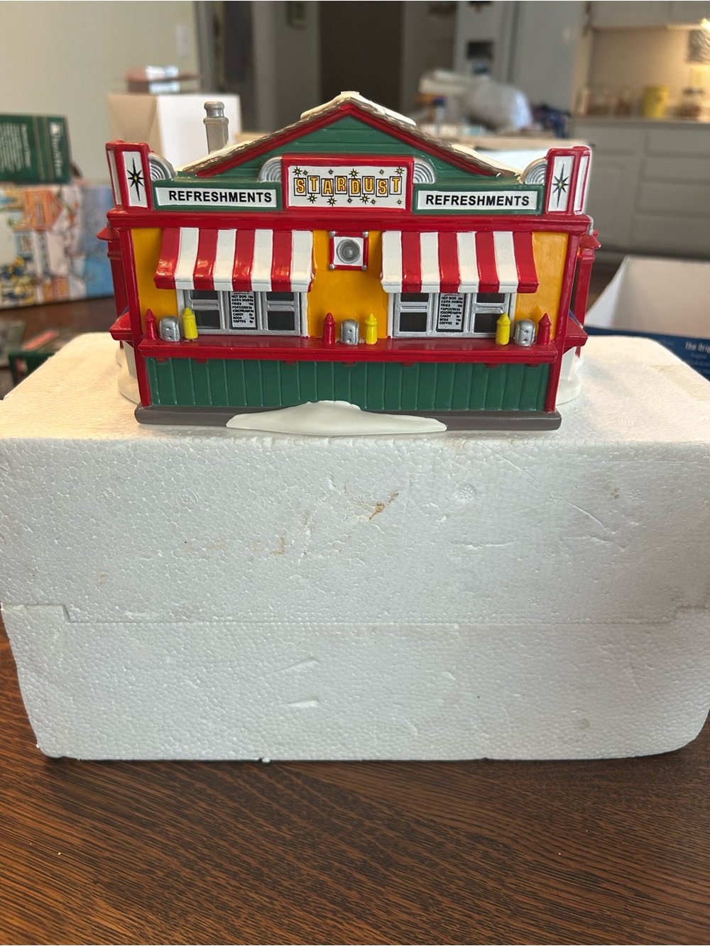 Dept. 56 “Stardust Refreshment Stand” The Original Snow Village #56.55065 #439